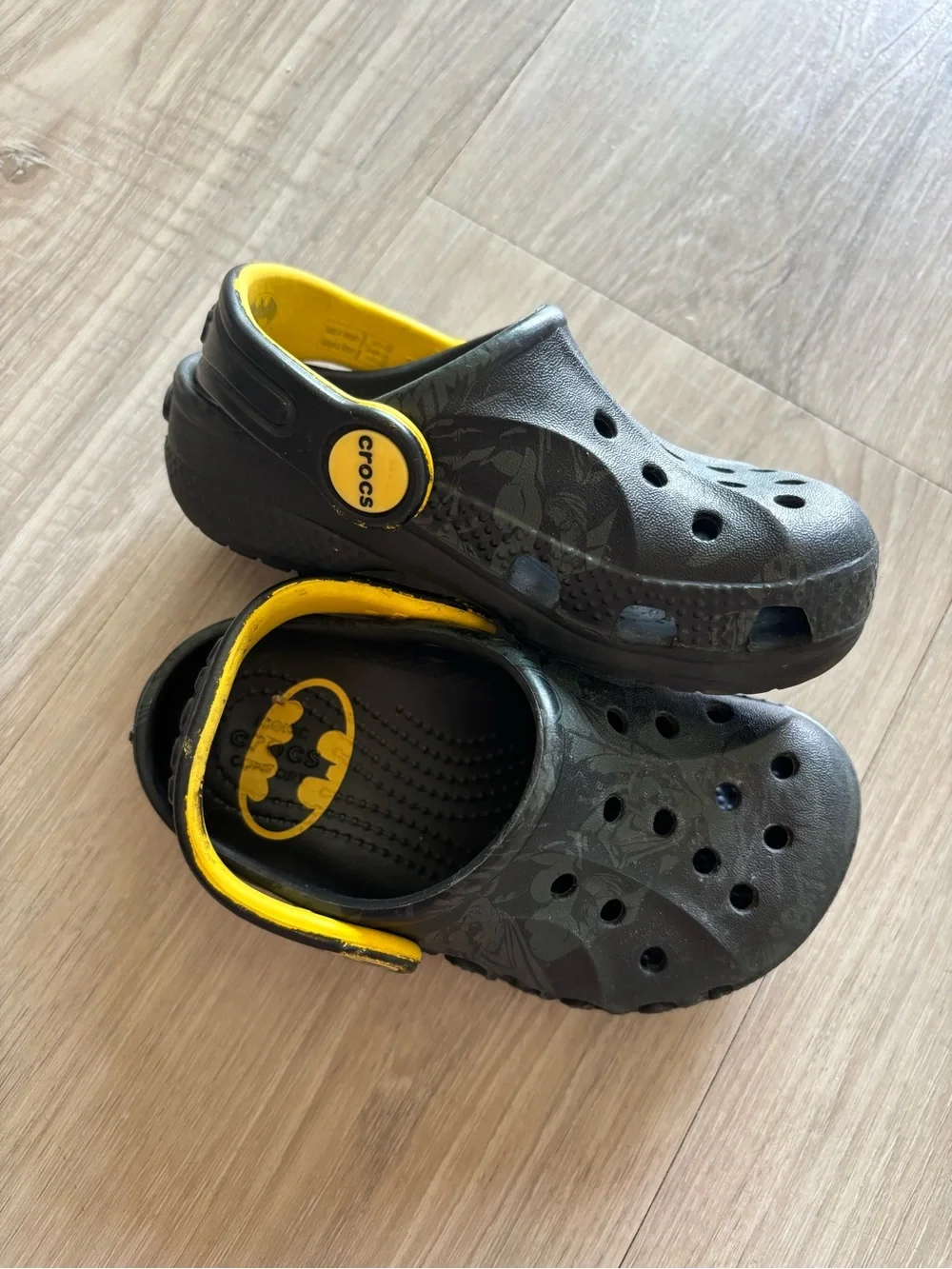 Crocs Kids' Black & Yellow Batman Clogs 7c